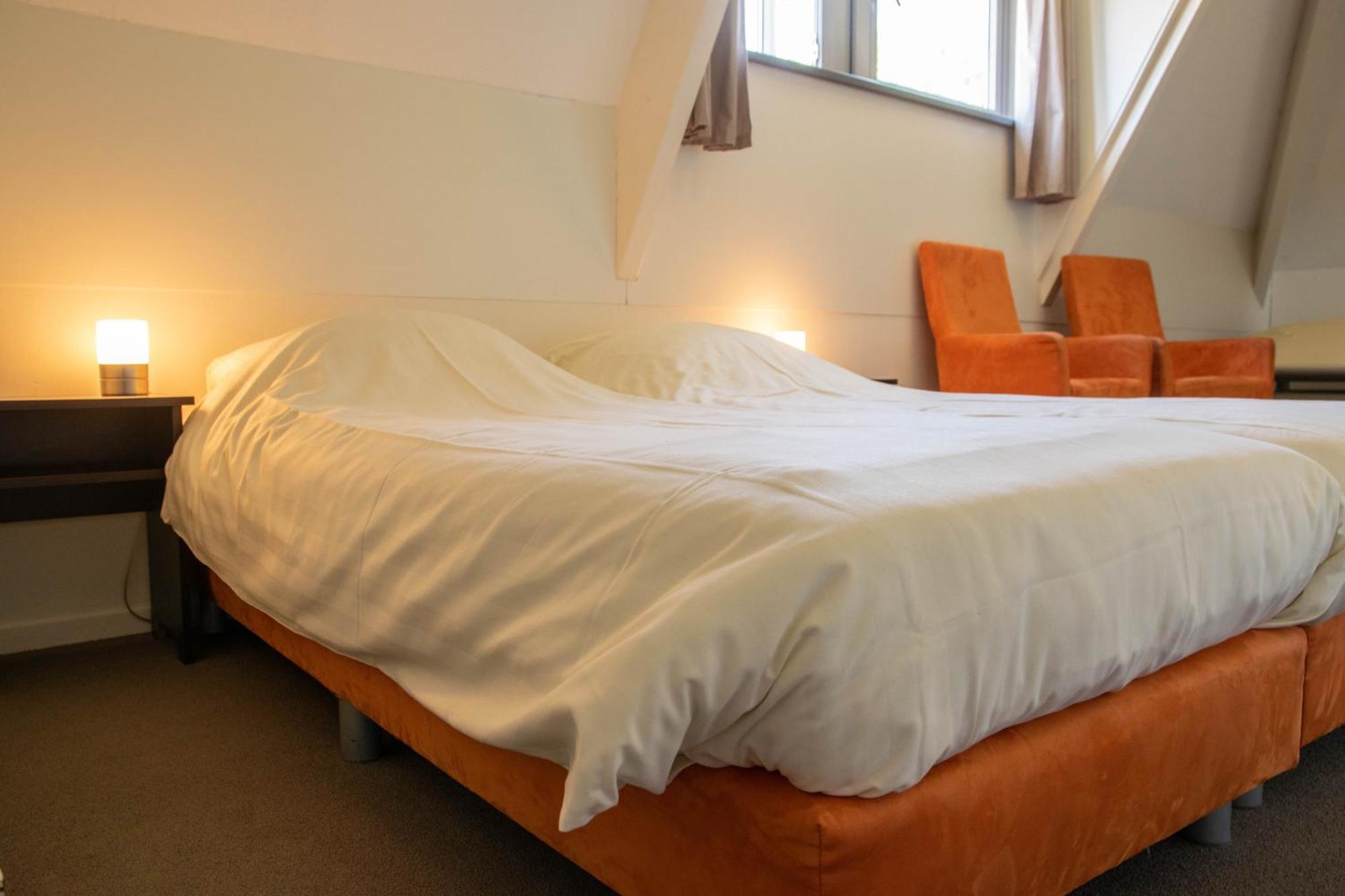 Vakantiepark Klein Vaarwater Бурен Стая снимка