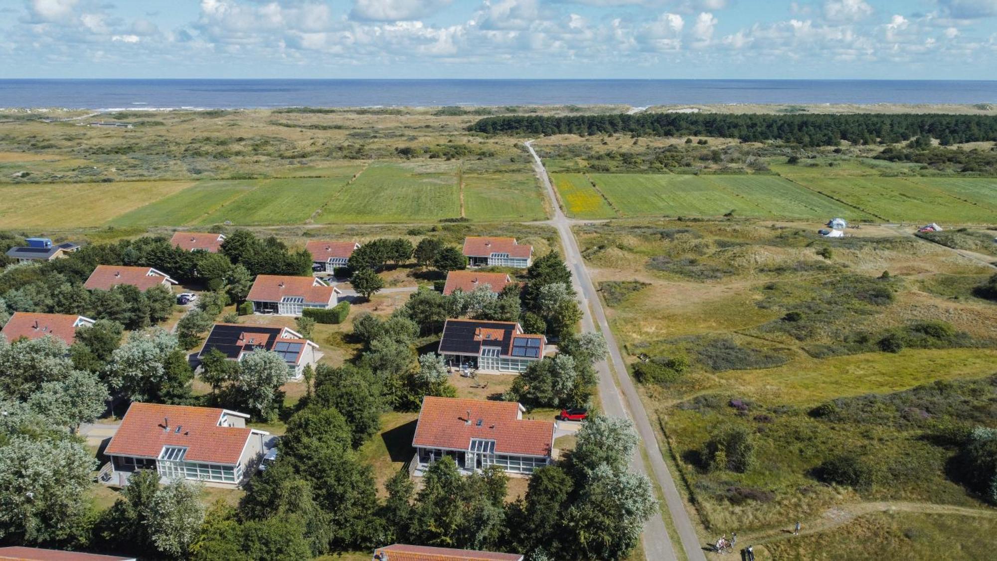 Vakantiepark Klein Vaarwater Бурен Екстериор снимка