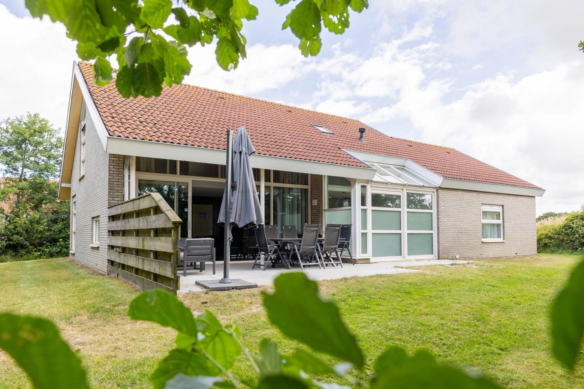 Vakantiepark Klein Vaarwater Бурен Екстериор снимка