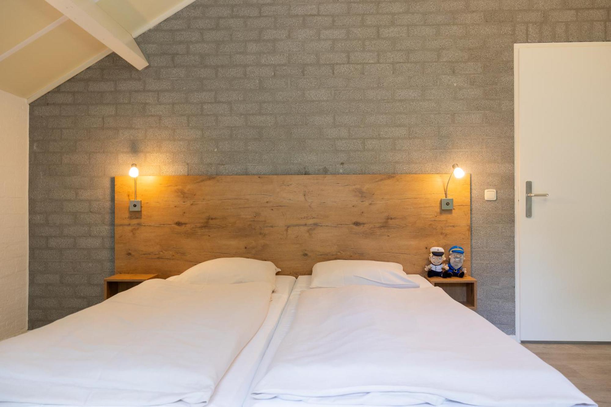 Vakantiepark Klein Vaarwater Бурен Стая снимка