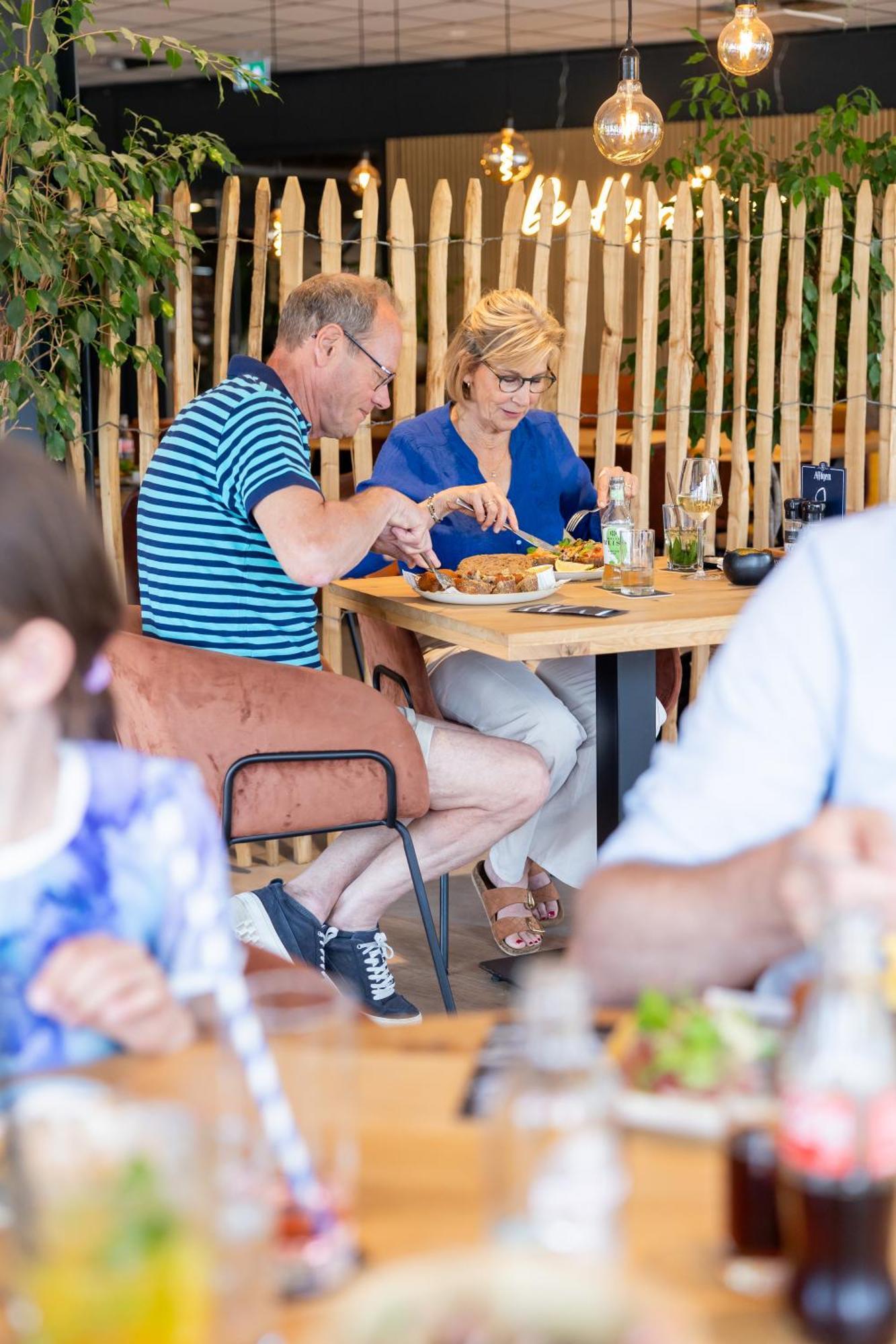 Vakantiepark Klein Vaarwater Бурен Екстериор снимка